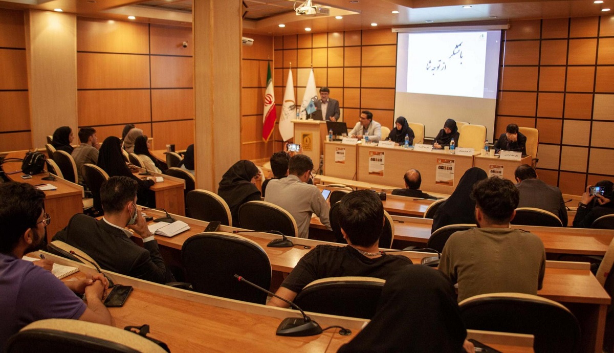 بررسی اثر نوسانات نرخ ارز و تصمیمات ارزی بر توسعه صنعتی کشور در پژوهشکده اقتصاد دانشگاه تربیت مدرس